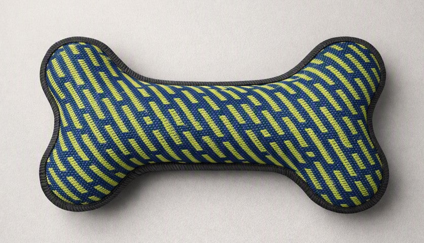 KONG Armor Bone M – Brinquedo Resistente para Cães com Som e Detalhes Refletores