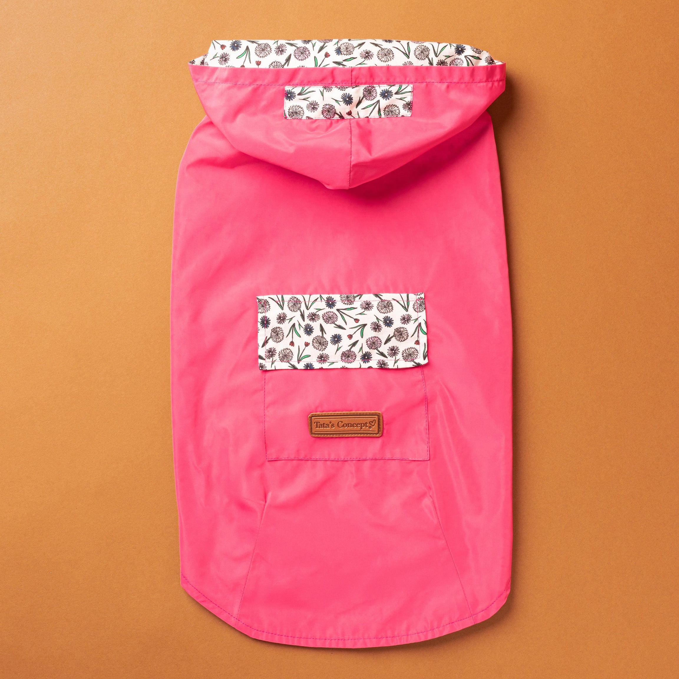 Gabardine Rosa com capuz
