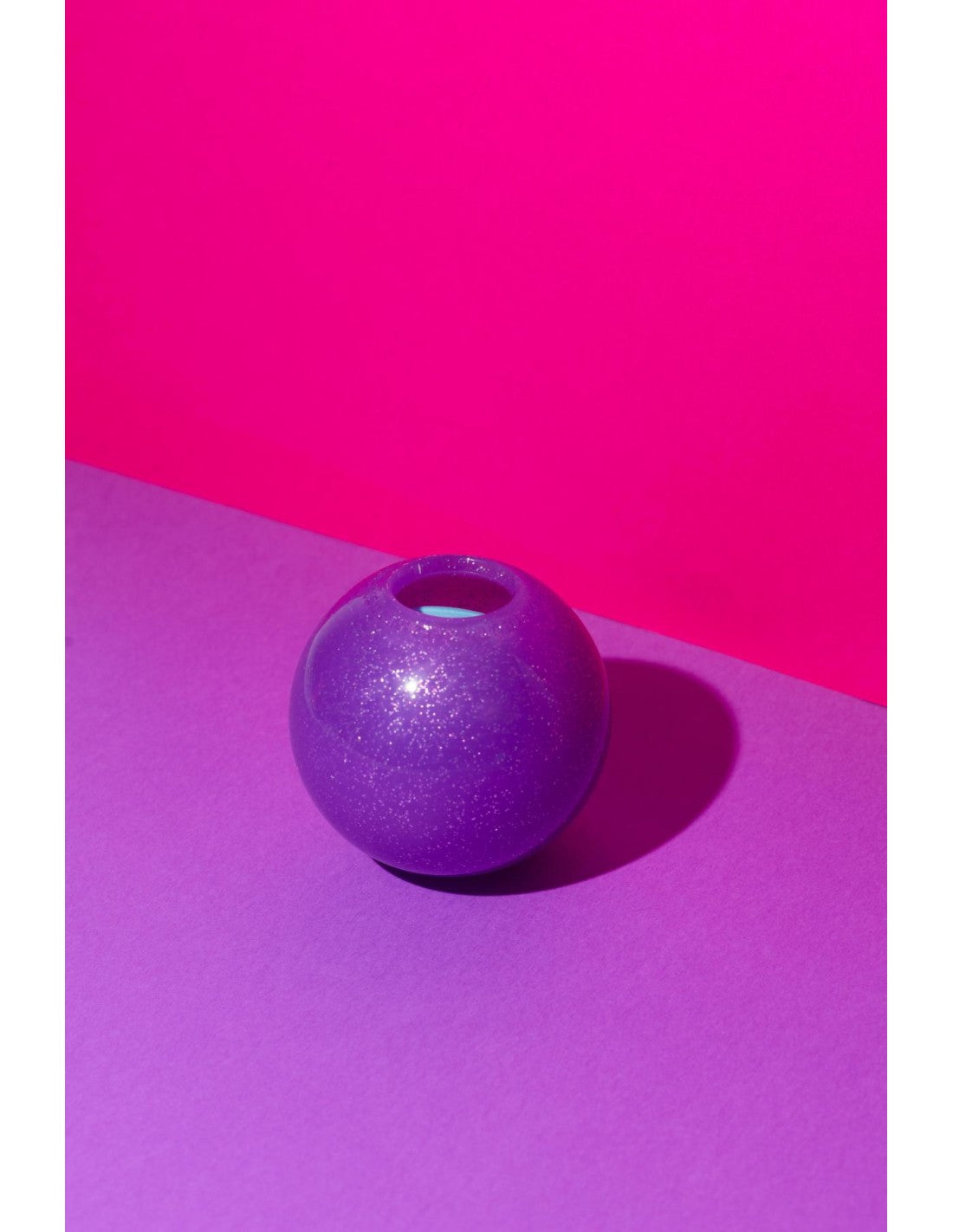 FuzzYard Brinquedo Interativo para Roer com Dispensador de Snacks – Truth Tellin' Treat Ball